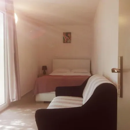 Appartement Camelia Apartmans
